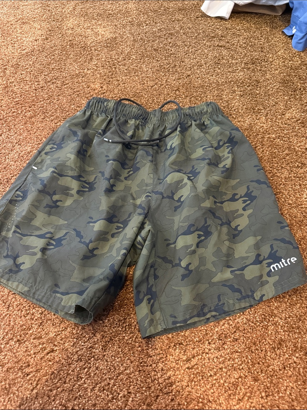 Men's Camo shorts - Olive Green